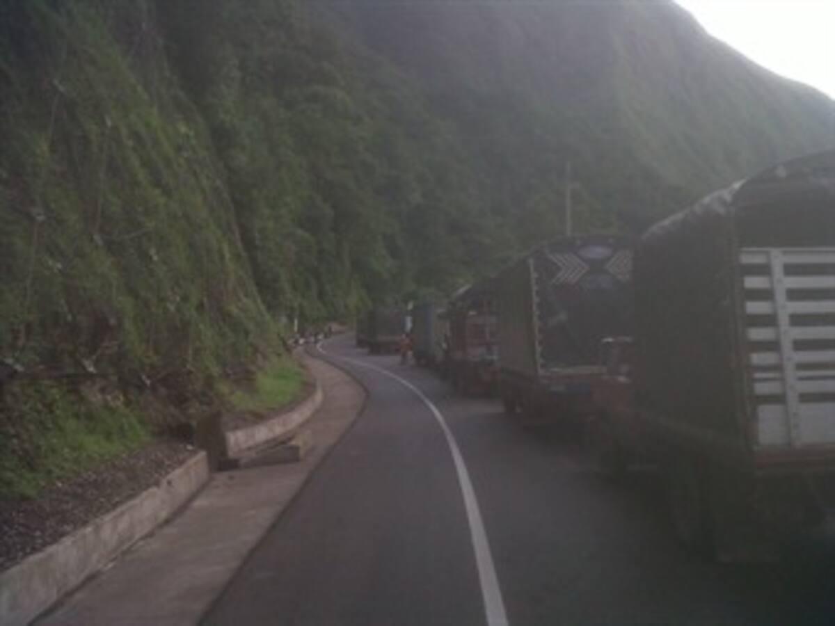 Camioneros levantan bloqueo en cinco salidas de Villavicencio