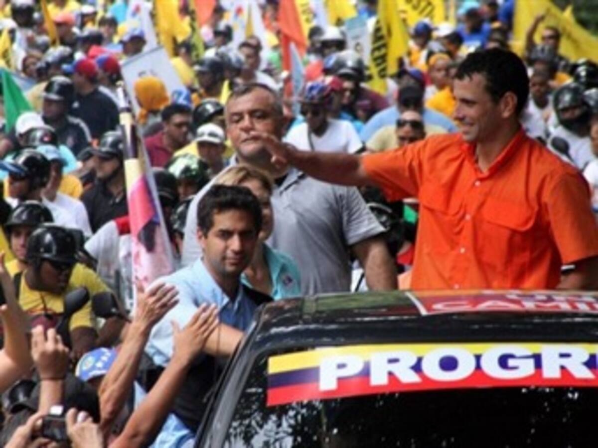 Capriles asegura que Chávez no podrá expropiarle el futuro a Venezuela