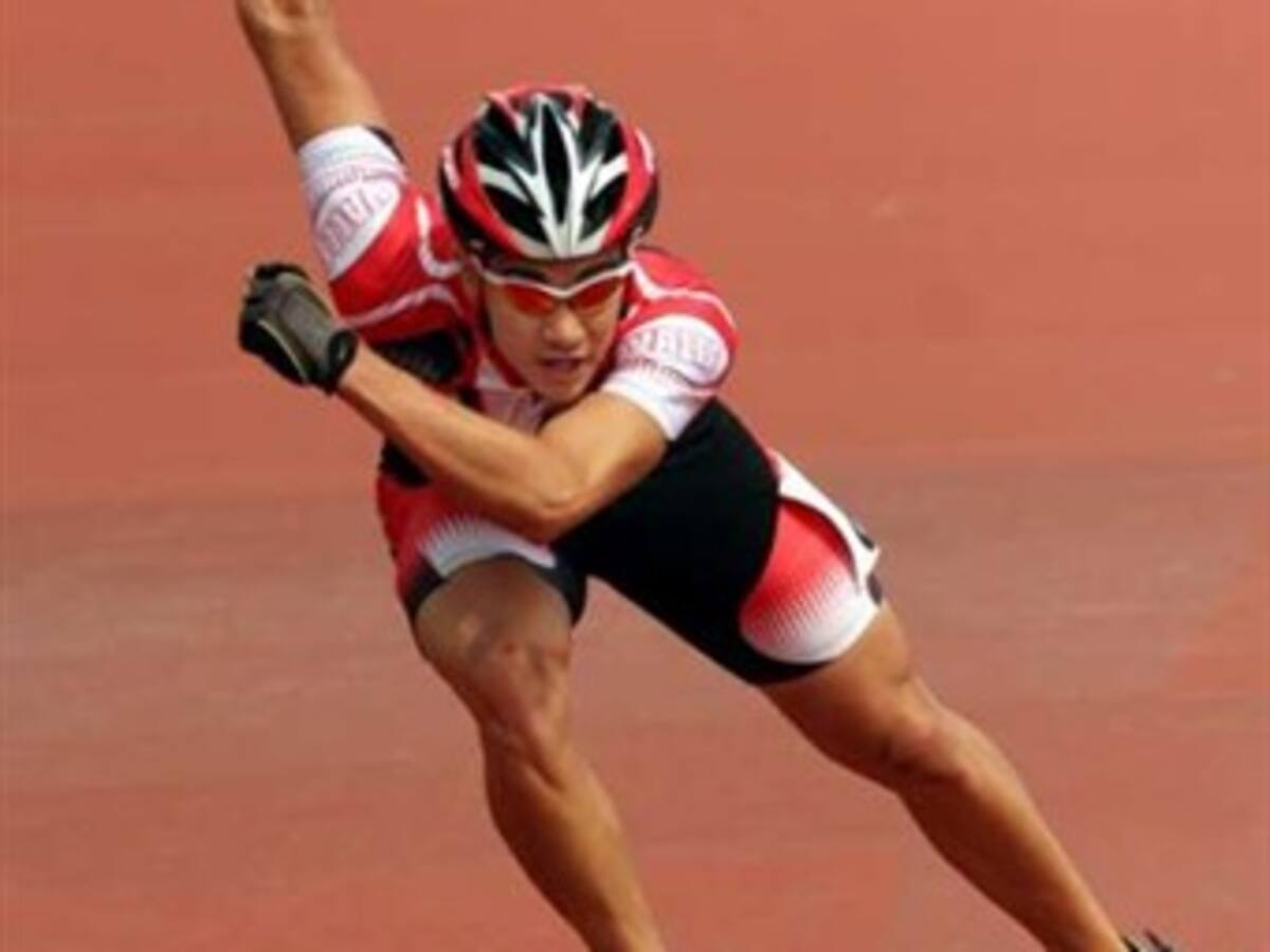 Andrés Felipe Muñoz se confirma como el patinador más veloz de 2010