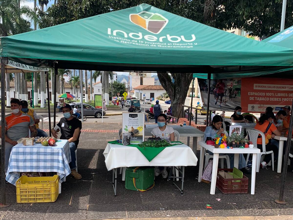 Jóvenes denuncian que Inderbu no les ha entregado incentivos