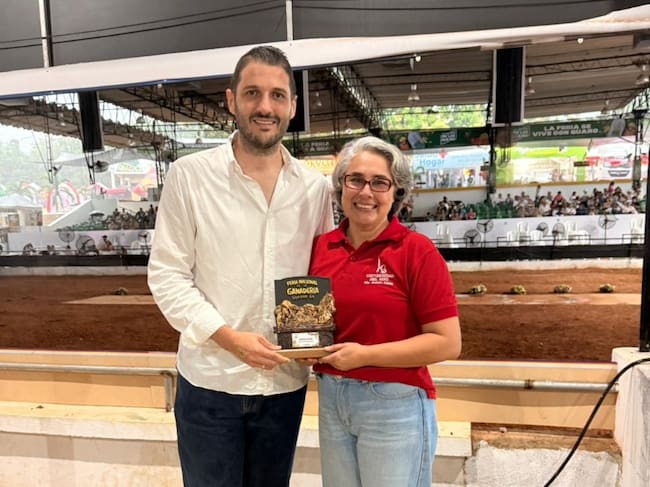 Unisinú ganó premio al mejor stand del sector educación en la Feria Nacional de la Ganadería en Montería. Foto: prensa Unisinú.