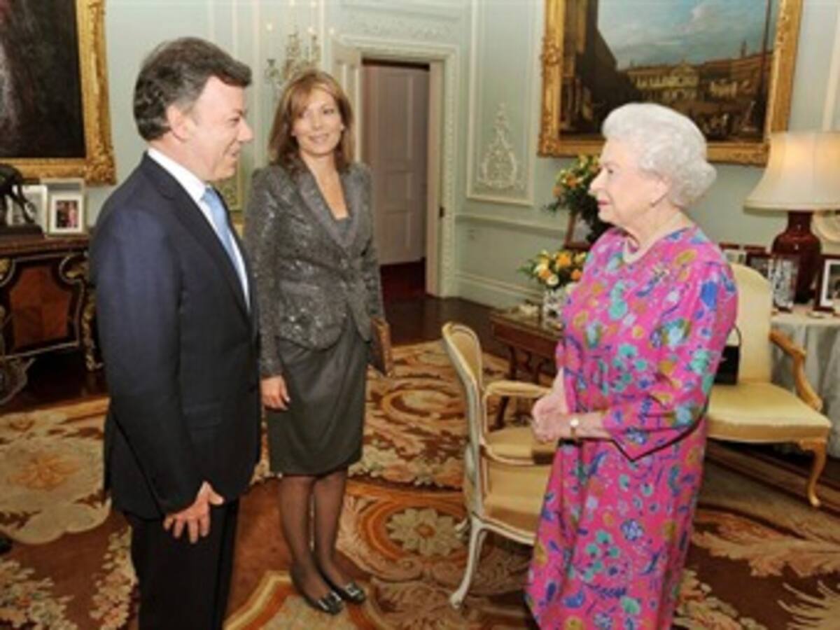 Santos reveló detalles de reunión con la Reina Isabel II