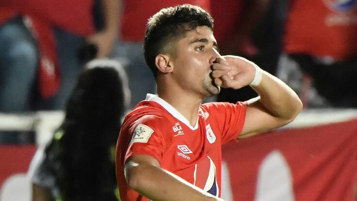 "Quiero seguir en América, pero lo veo difícil, deben comprarme": M. Pisano