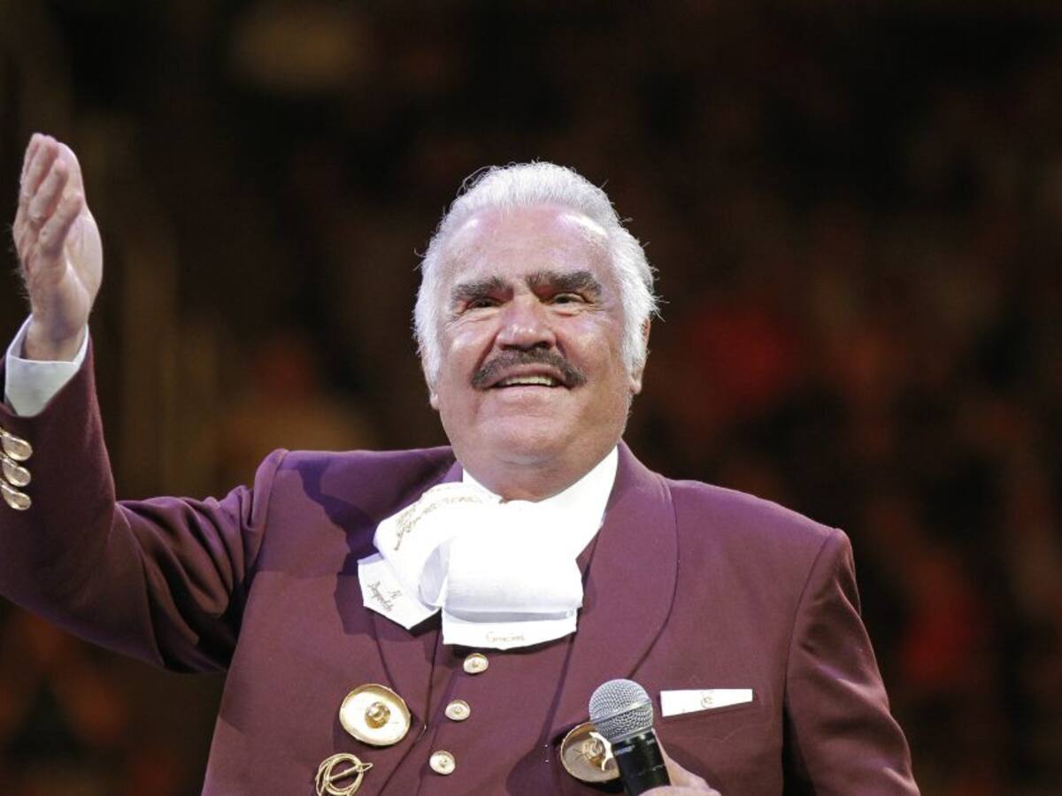 'El rey de la música mexicana' continúa festejando su cumpleaños