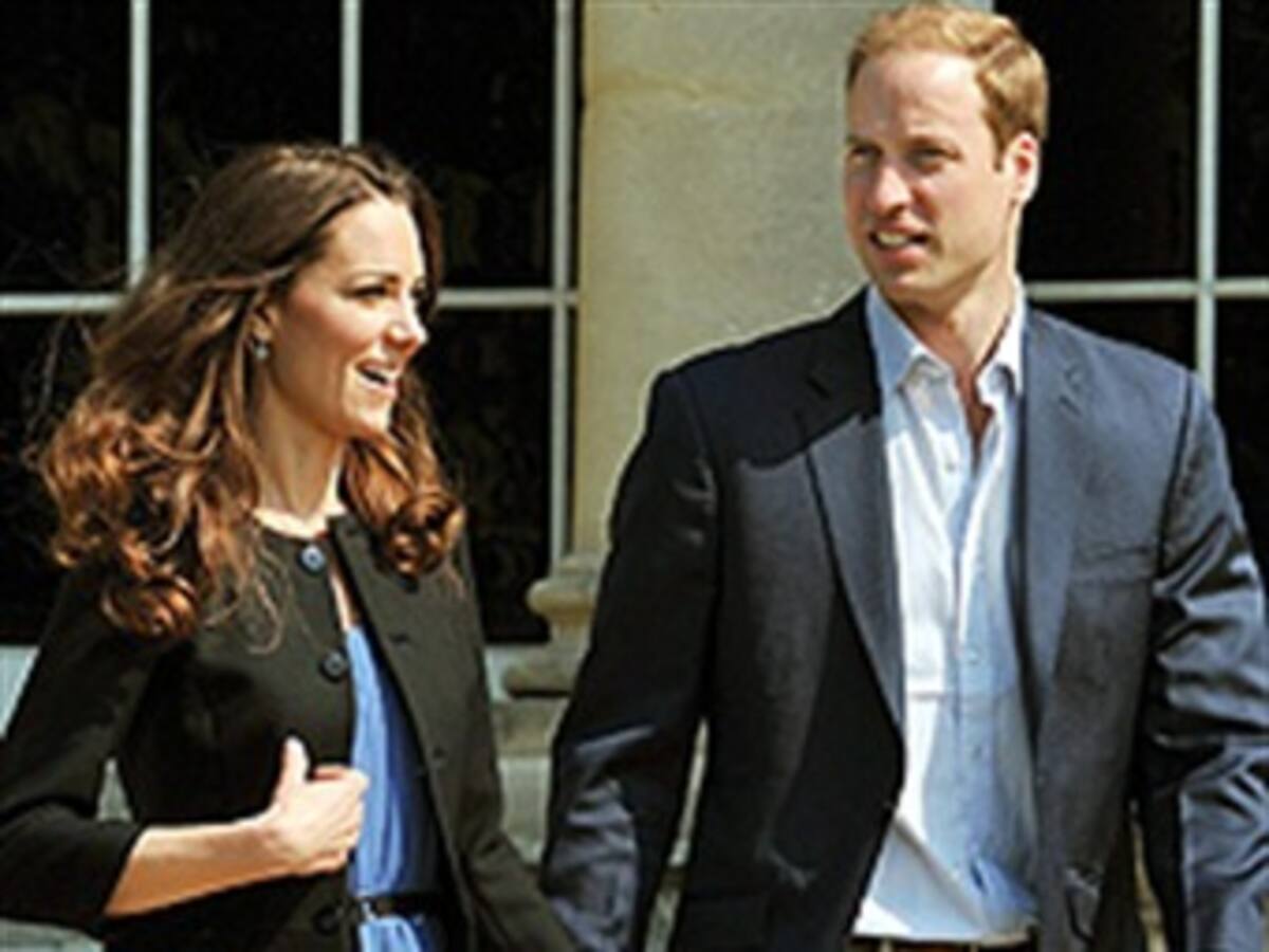 Guillermo y Catalina dejan Buckingham en helicóptero hacia un destino secreto