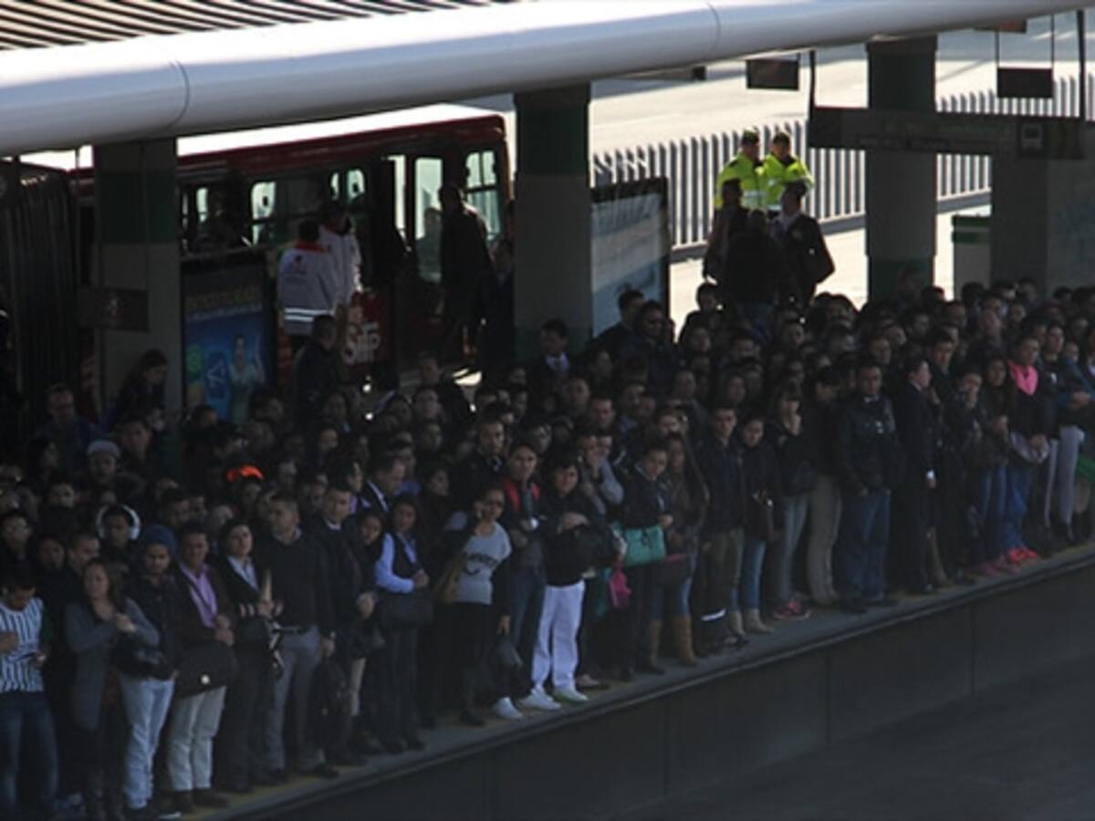 Capturan a hombre por tocar abusivamente a una mujer dentro de Transmilenio