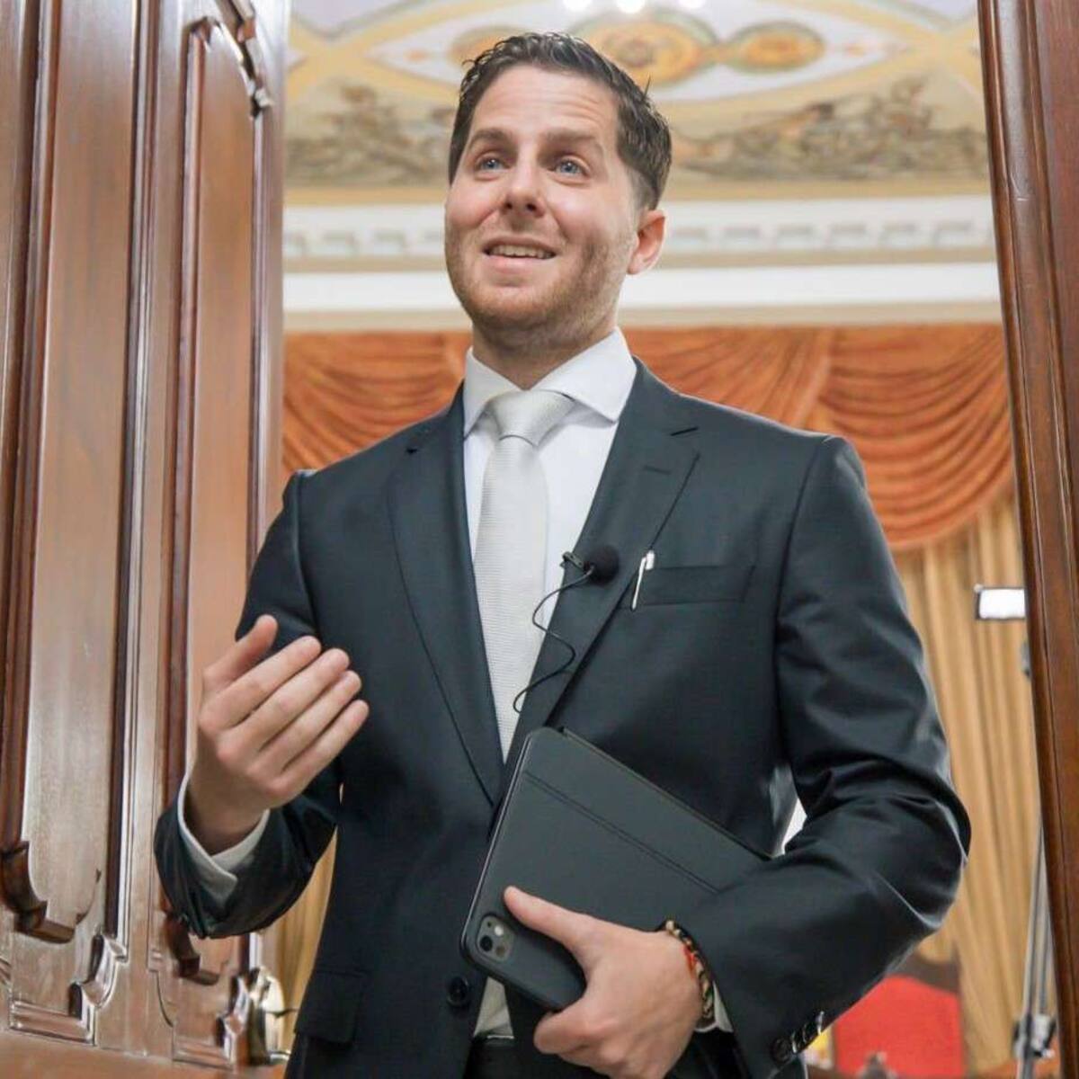 Mayer Mizrachi propone un “Davos de Latinoamérica” para alcaldes y destaca proyectos de Bogotá