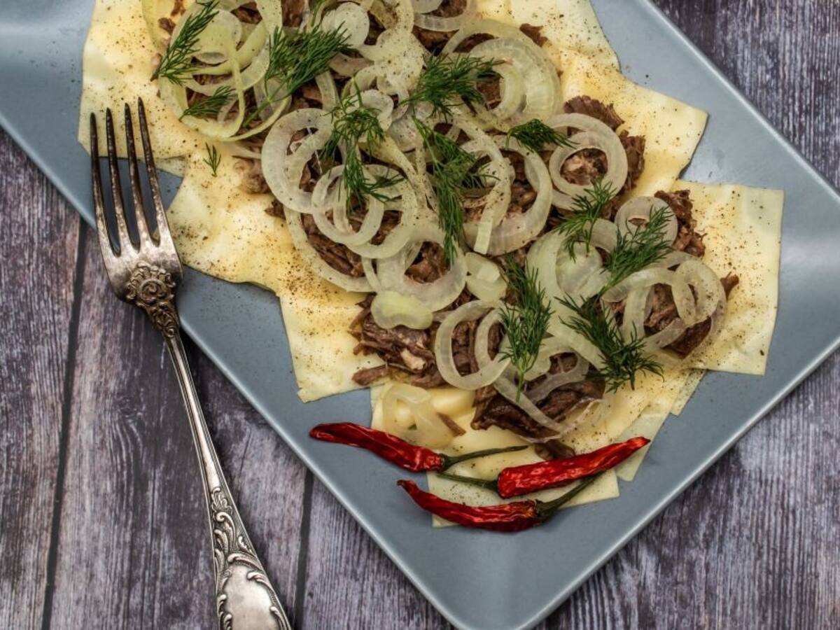 La carne de equino es un manjar en la mesa de los kazajos