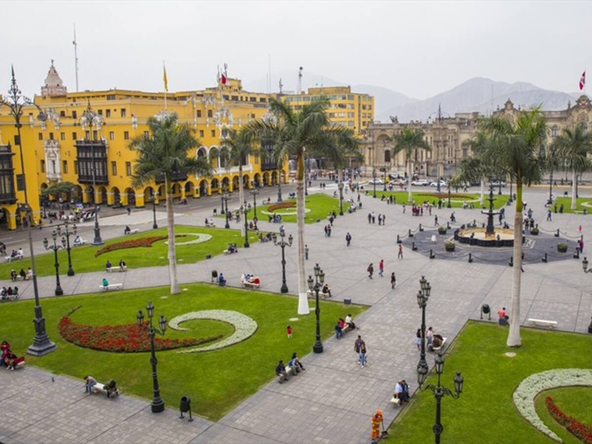 Presidente de Perú propone adelantar las elecciones para el 2020