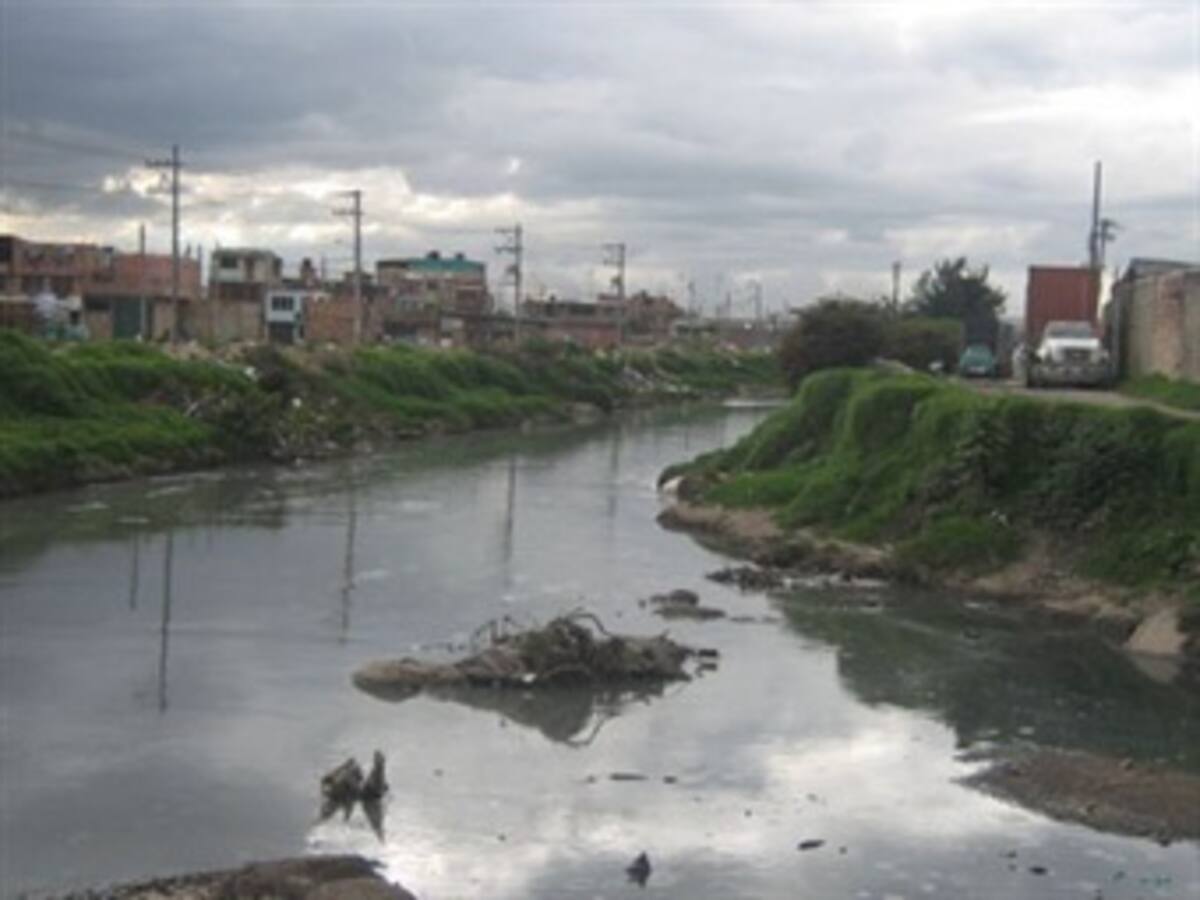 Deben examinarse consecuencias de dragado del río Bogotá