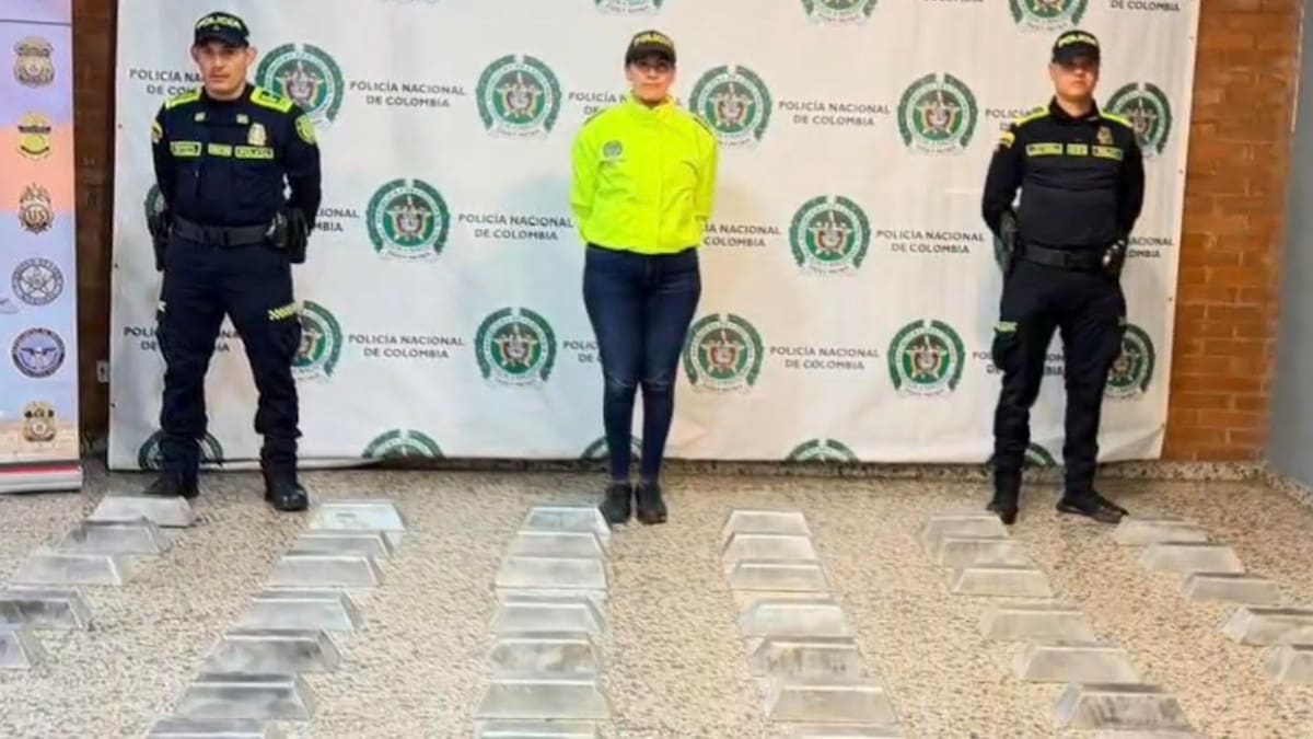 Incautan 50 lingotes de estaño en el Aeropuerto El Dorado: tenían como destino China