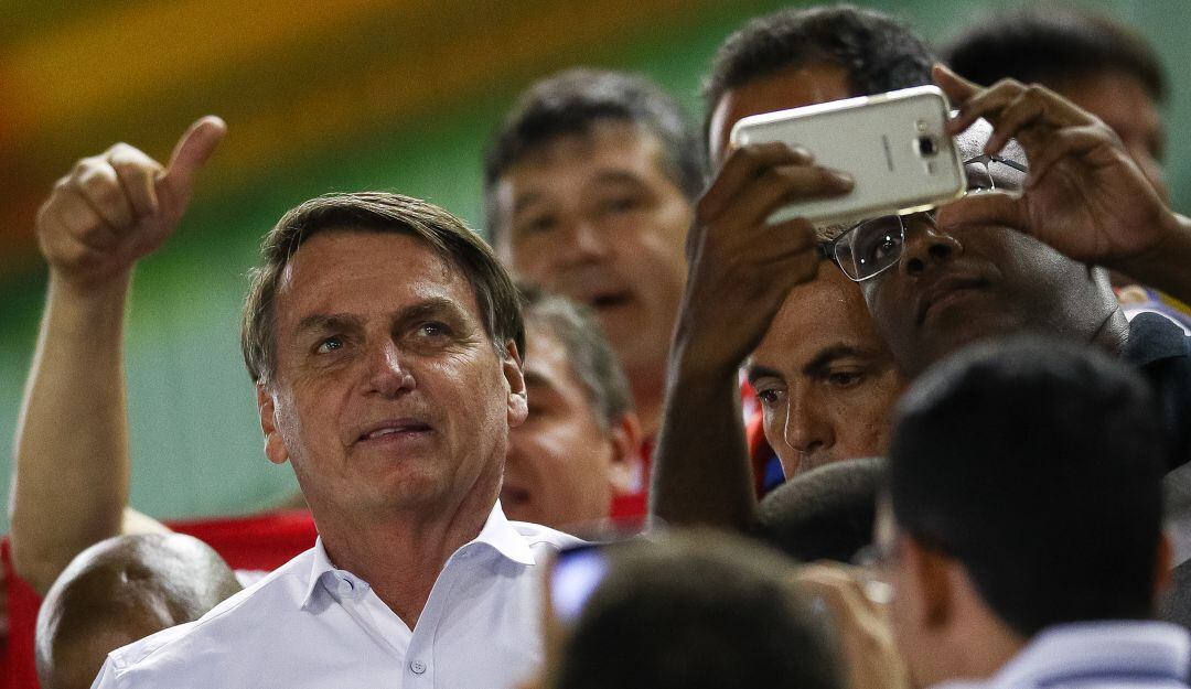 Bolsonaro y sus seguidores