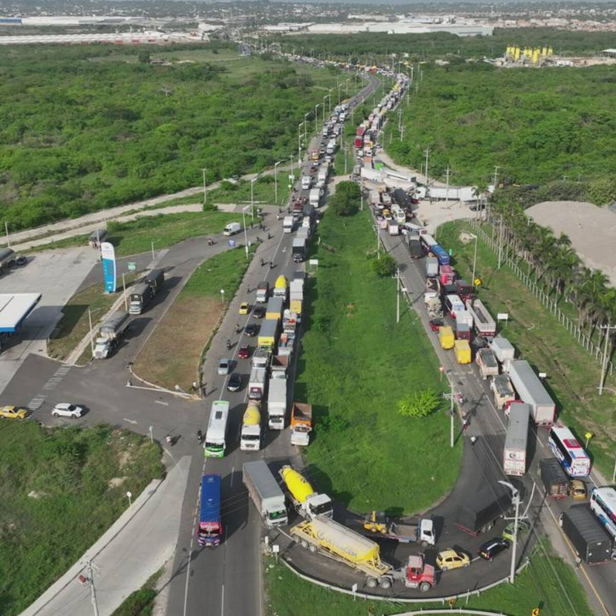 Gremios alertan por retrasos, fallas y riesgos en obras del puente de la Cordialidad