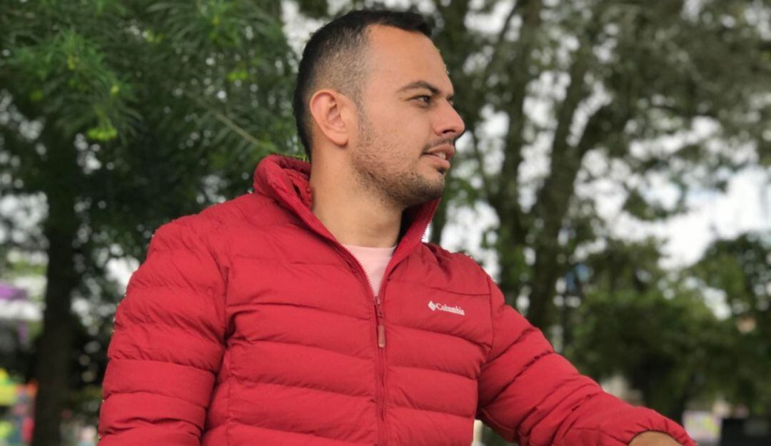 Jhonnier Fabián Dorado Ruiz denunció que fue abordado por sujetos armados que lo agredieron y le dejaron una nota. 