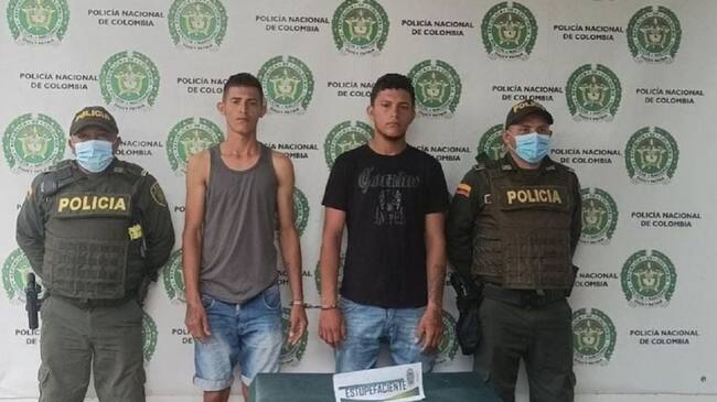 La Policía les encontró durante una requisa de rutina 108 bolsas plásticas de cocaína