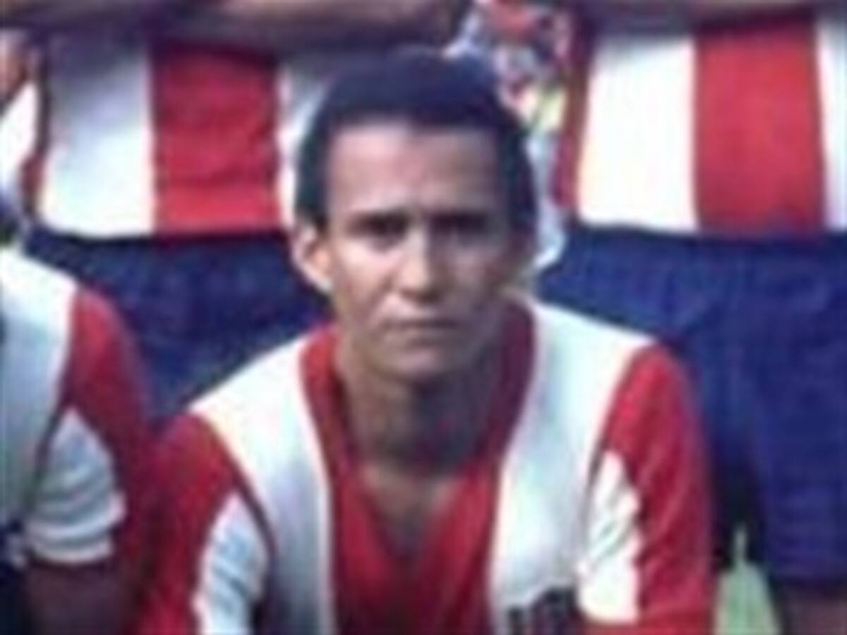 Murió el exfutbolista Ariel Valenciano, padre de Iván René