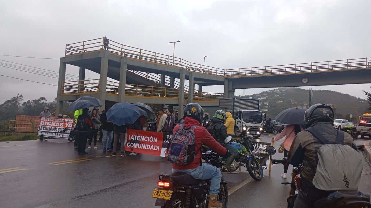 Bloqueos en la vía entre Bogotá y La Calera
