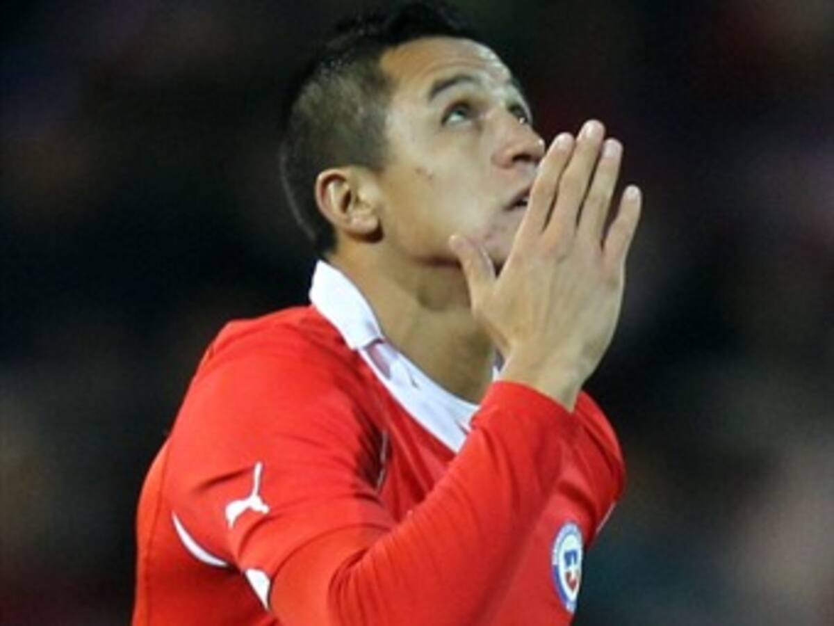 Chile vence a Perú en el último minuto y gana el grupo C