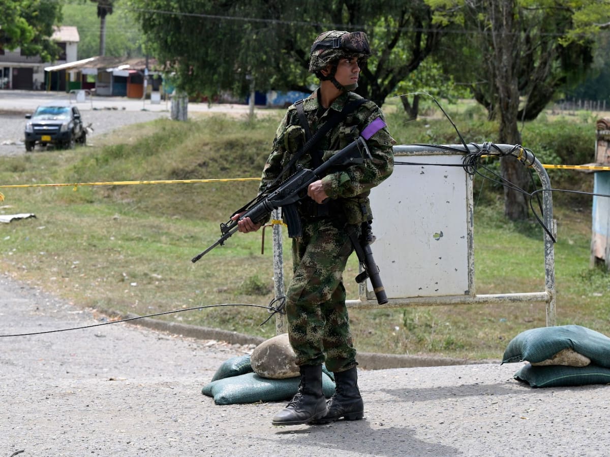 Atención: Ejército Nacional alerta por posible atentado con carro bomba
