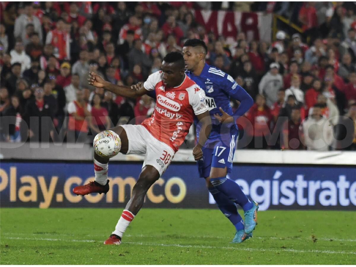 Santa Fe cobró los infantiles errores de Millonarios y logró una épica remontada