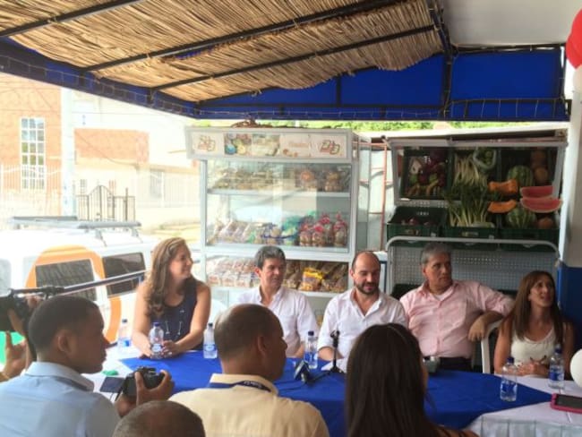 Abren minimarket administrado por reintegrados en Cartagena