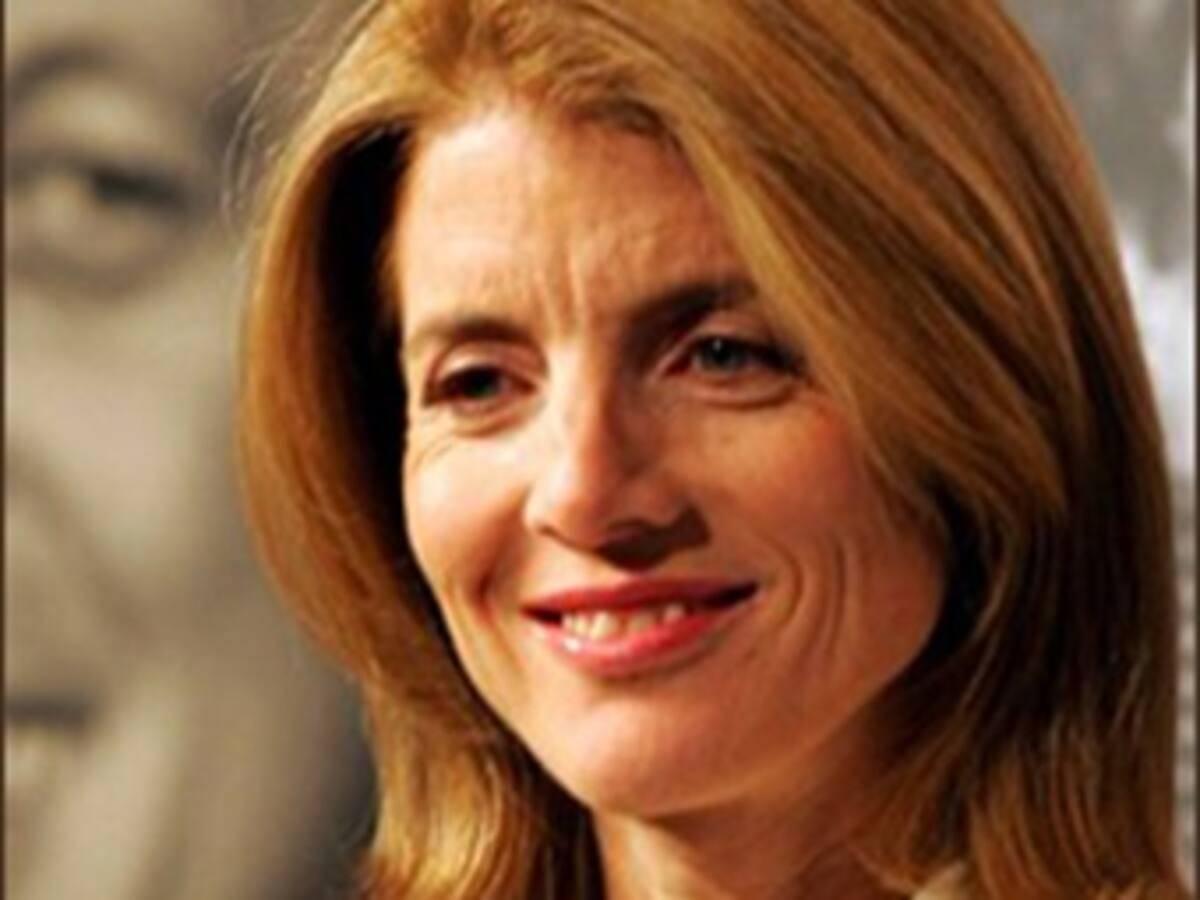 Caroline Kennedy: Obama ilusionará al país como lo hizo mi padre