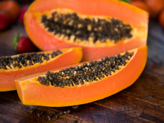 Cómo quitar el sabor amargo de la papaya - Getty Images