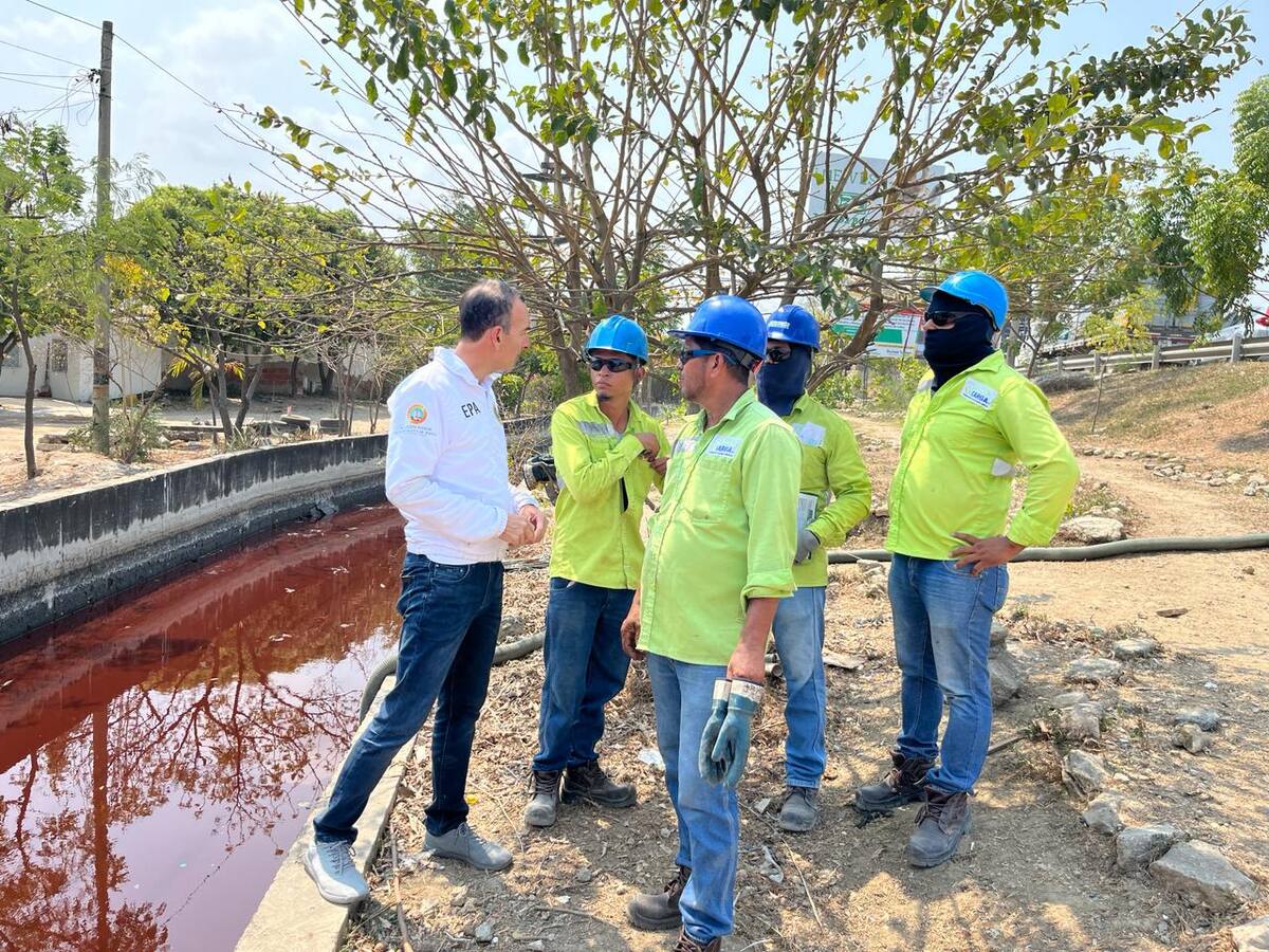 EPA Cartagena inspeccionó trabajos para reducir mancha roja en canal de Santa Clara