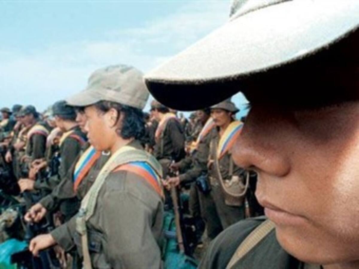 Ejército denuncia que tres menores fueron asesinadas por intentar desertar de las Farc
