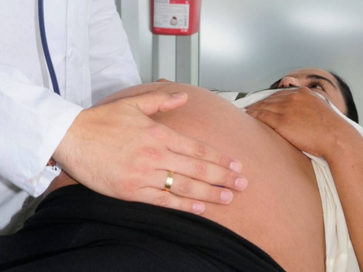 Denuncia que estando embarazada la despidieron del trabajo