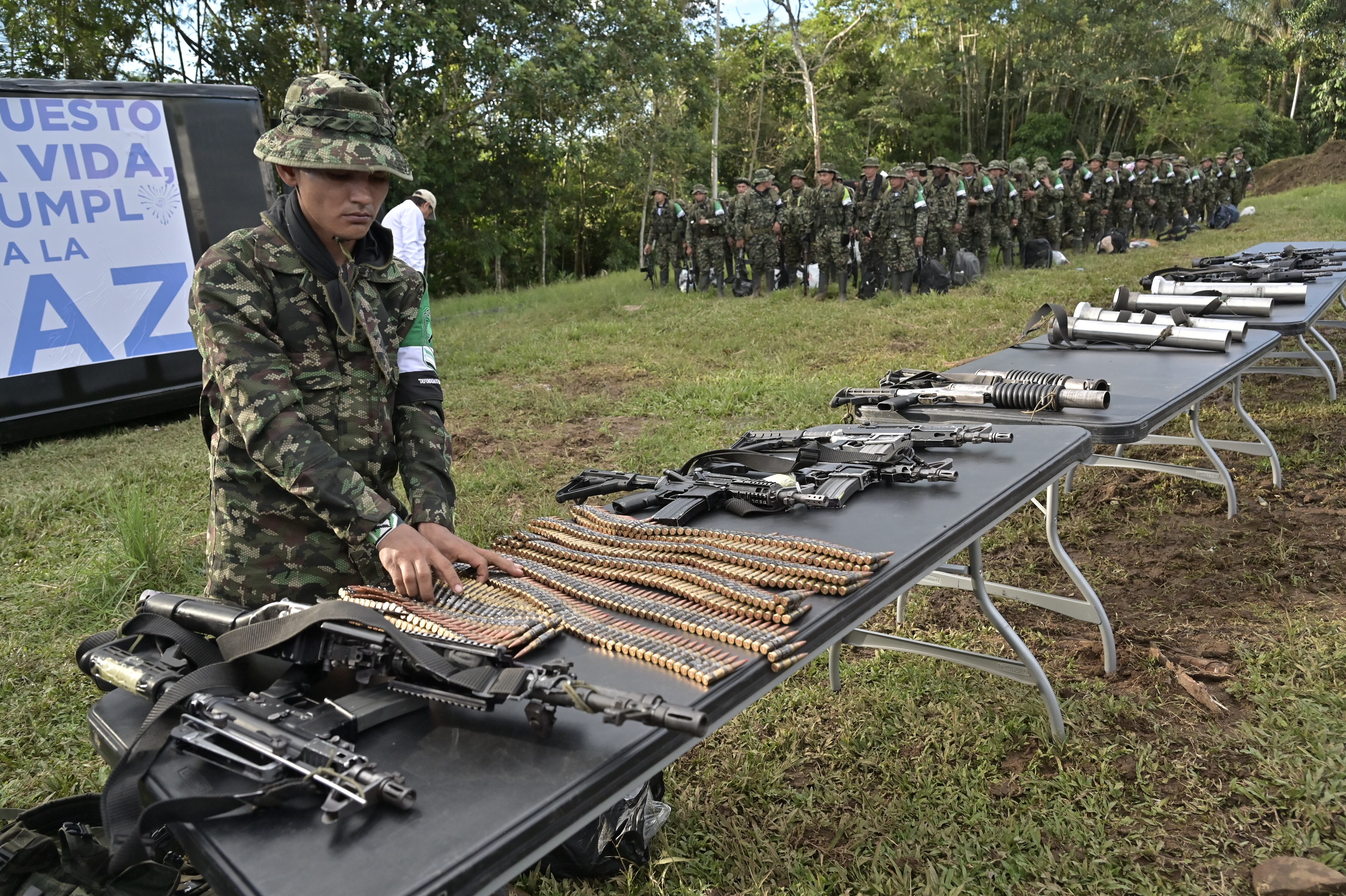 Dejación de armas de integrantes de la Coordinadora Nacional Ejército Bolivariano