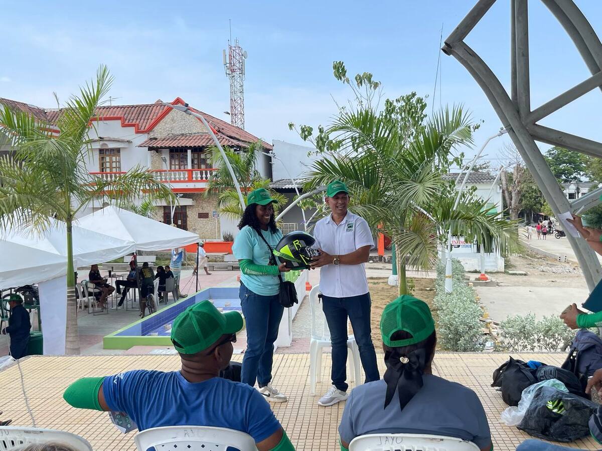 Clemencia acelera el desarrollo con su primera Feria Automotriz Multimarcas