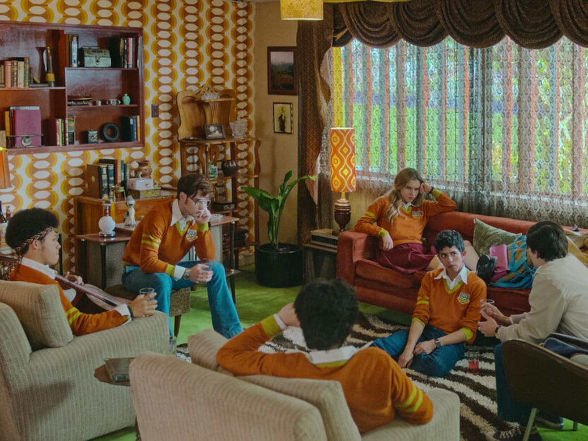 ‘La primera vez’: Estos son algunos de los libros que protagonizan la serie