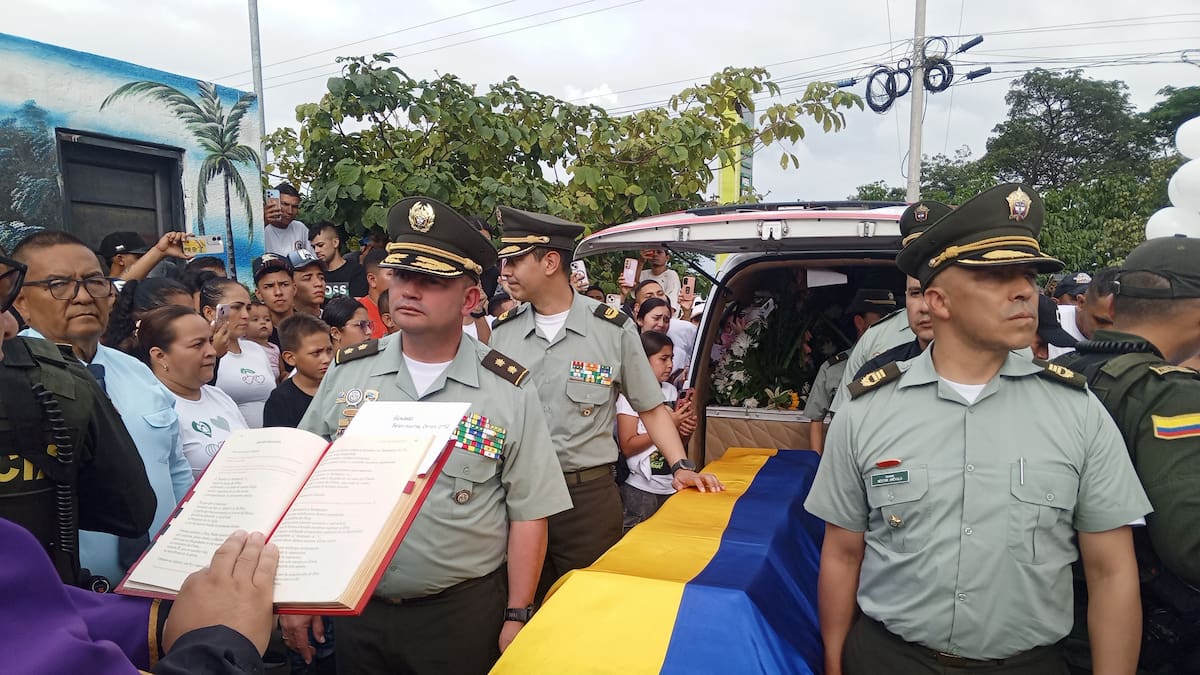 Policía despidió a Belén Karina Durán Ortiz, patrullera asesinada en Simití