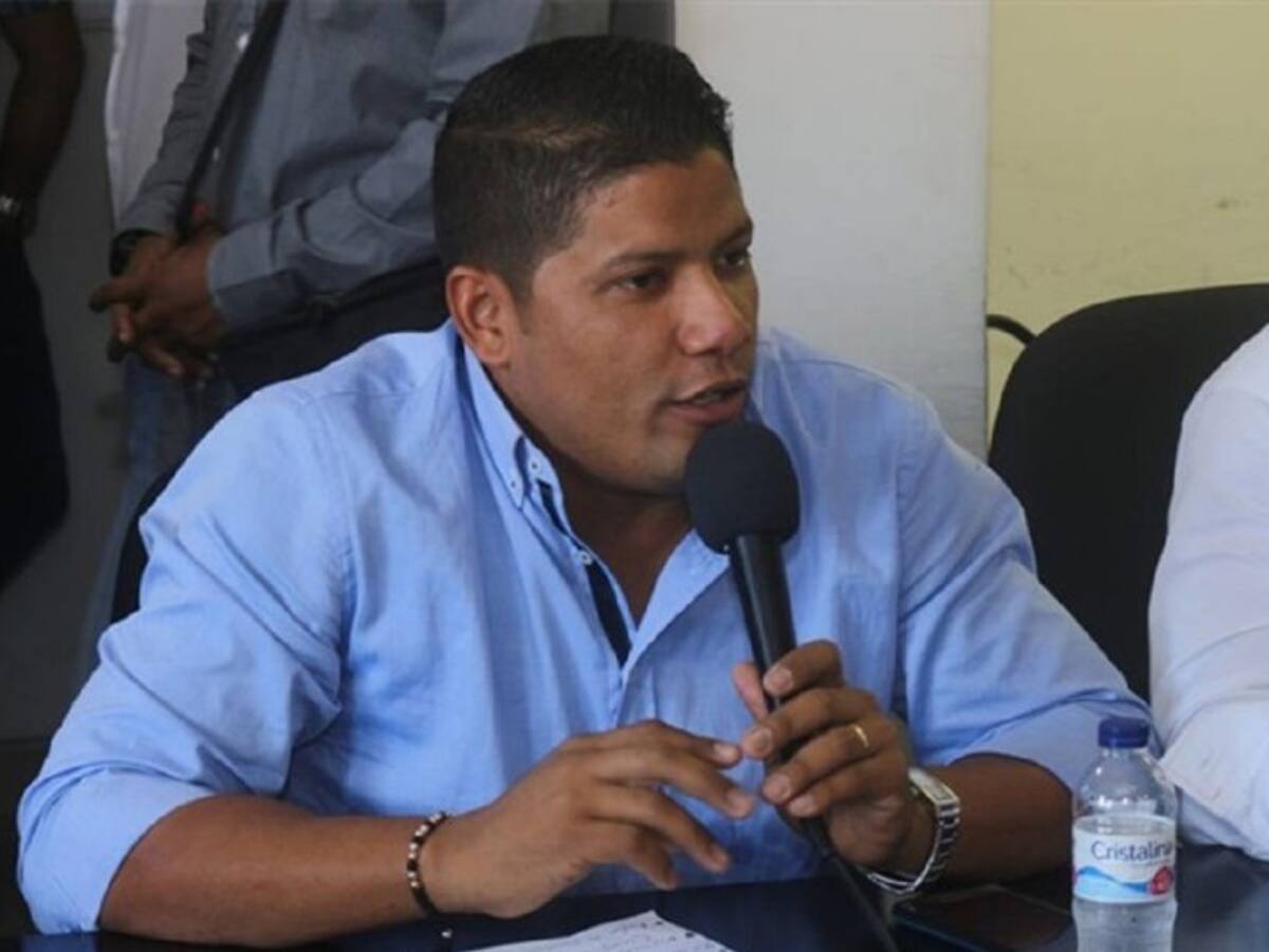 Fiscalía imputó dos delitos al suspendido alcalde de Malambo