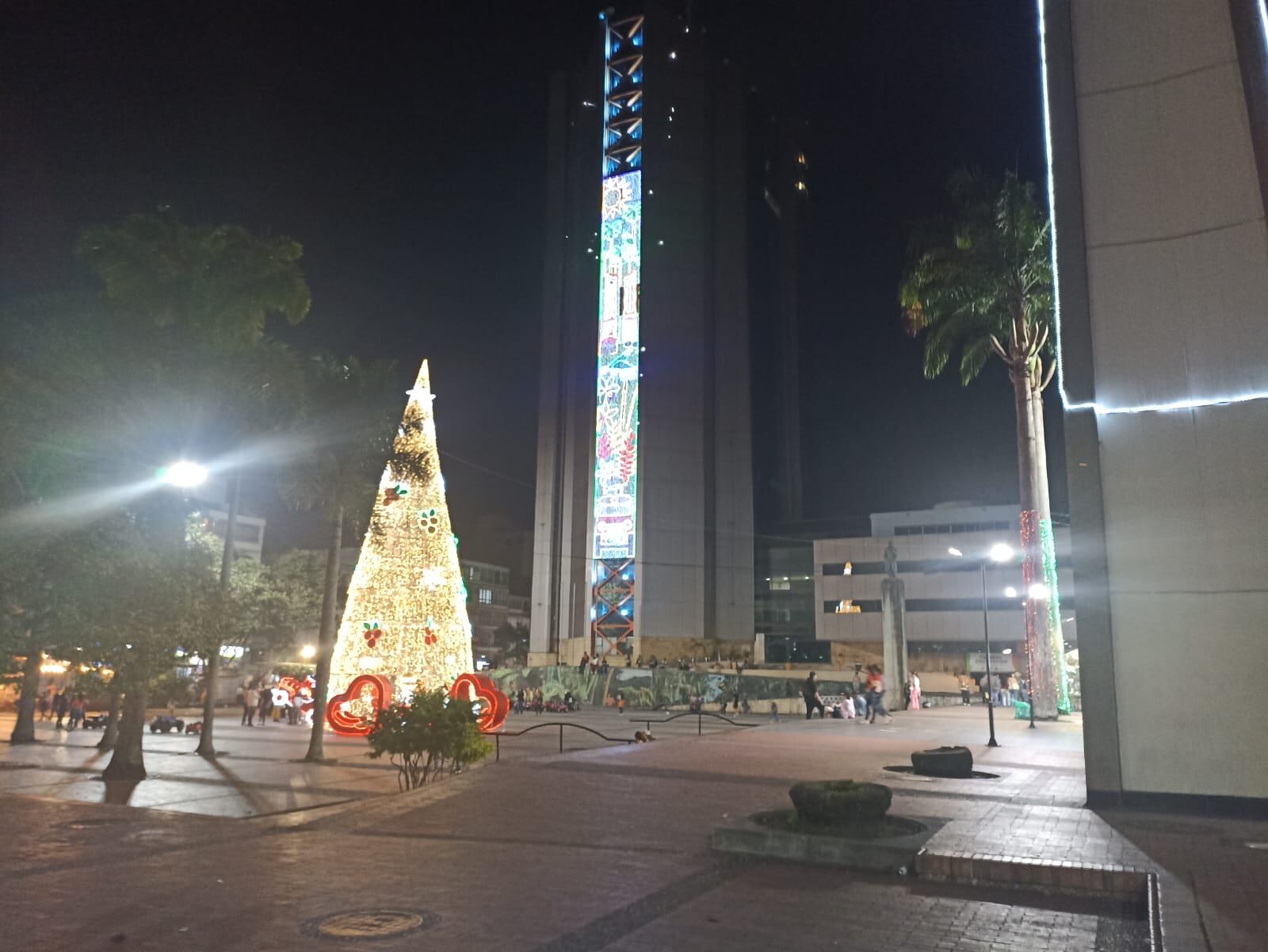 Alumbrado navideño Plazo de Bolívar de Armenia