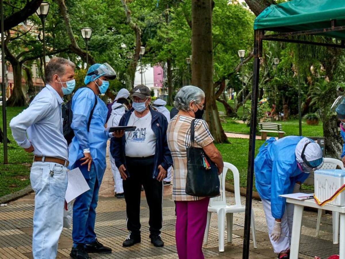 Minsalud está actualizando portal Mi Vacuna para mayores de 55 años