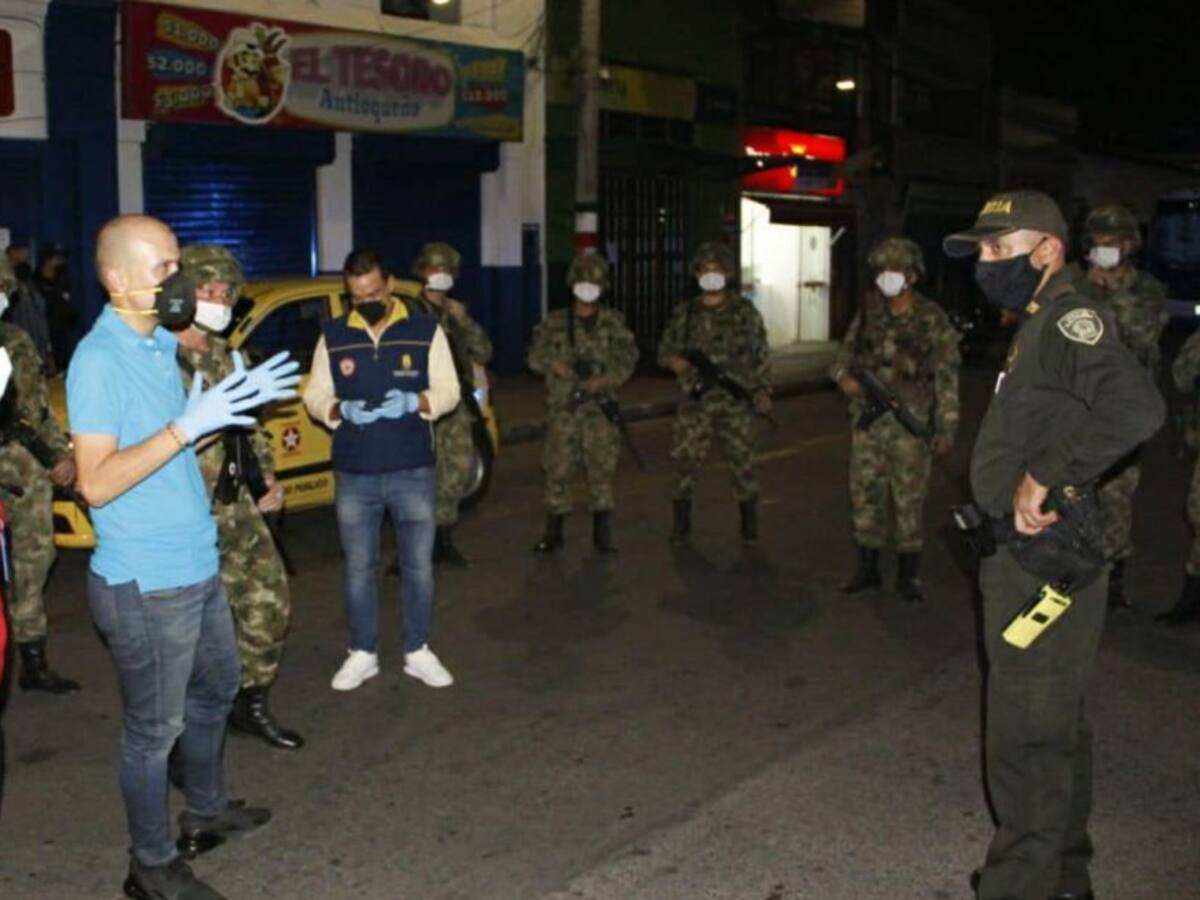 Ejército patrulla para garantizar confinamiento