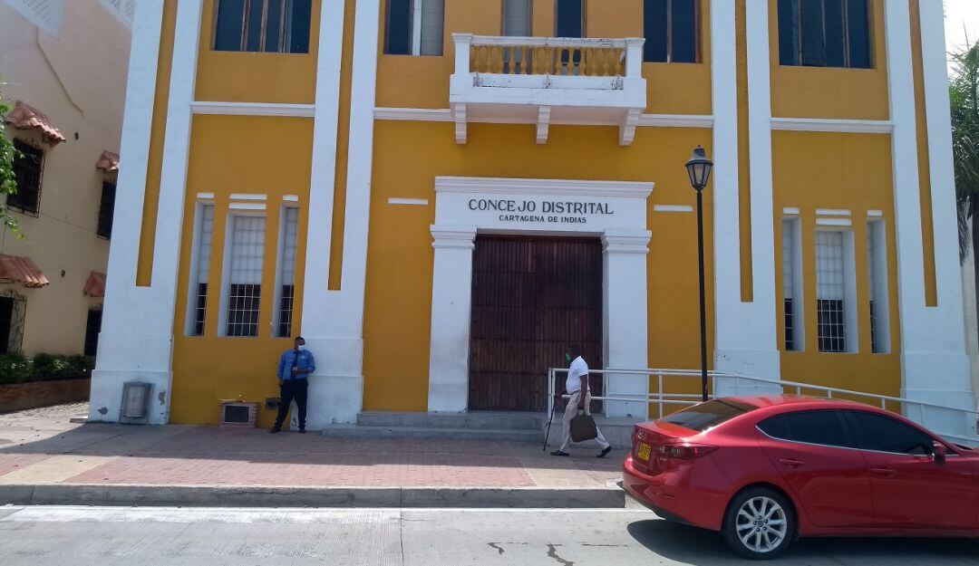 Los gremios aseguraron que la cabildante debe dimitir para reanimar la confianza en el Concejo Distrital