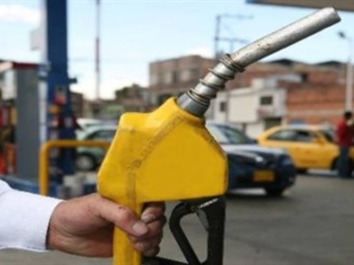 Distribuidores de gasolina amenazan con suspender transporte en Nariño