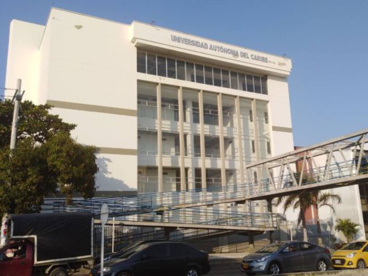 Profesores de Uniautónoma no entregarán notas hasta que les paguen