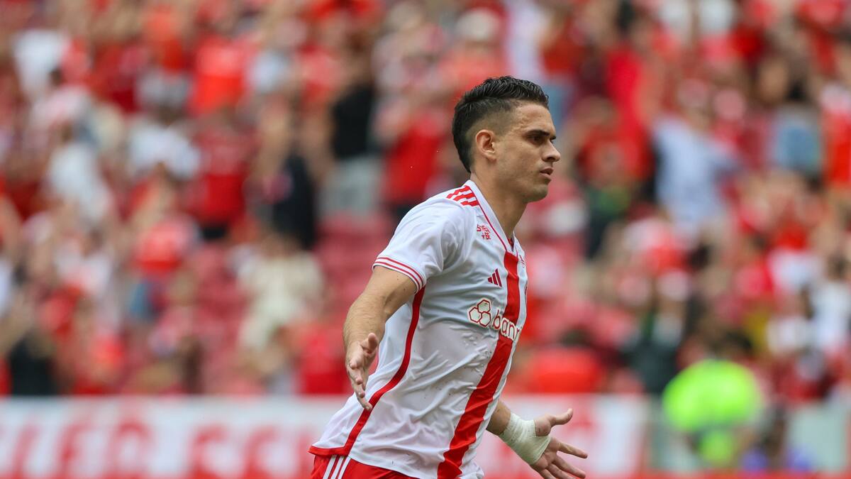 Video: Rafael Santos Borré le dio la victoria al Inter de Porto Alegre con un doblete