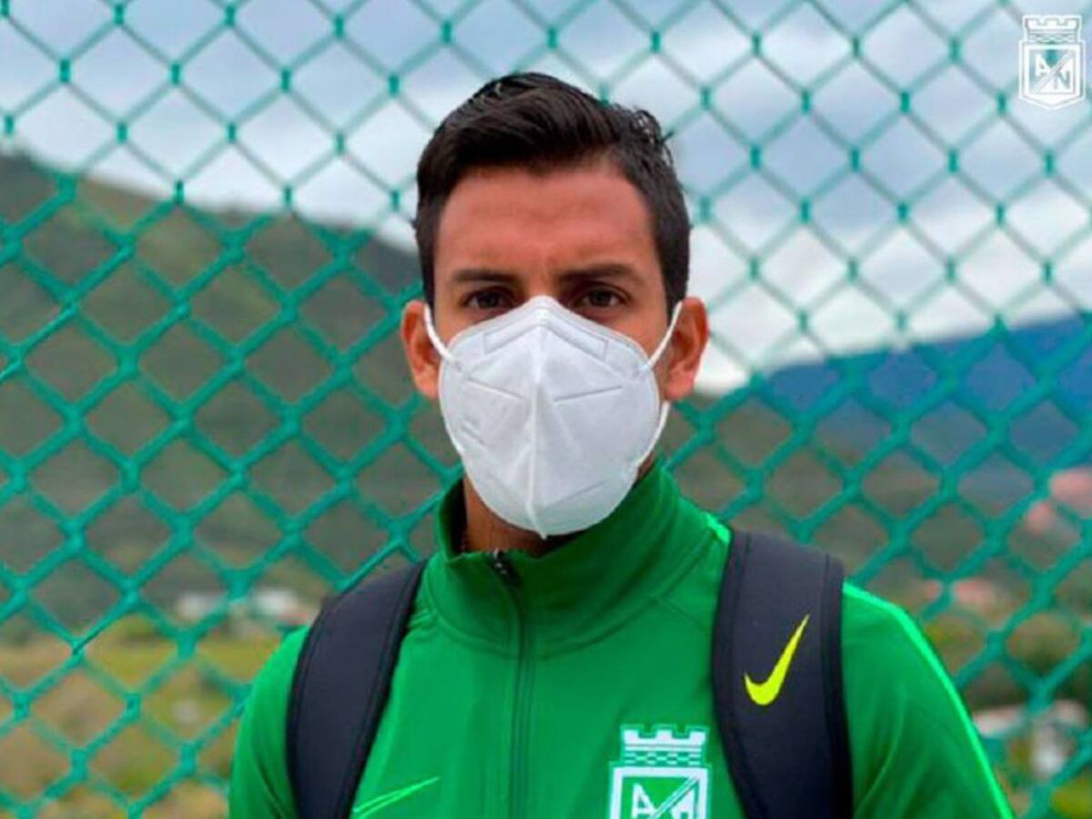 Alex Castro podría ser sancionado de oficio por agresión en el clásico
