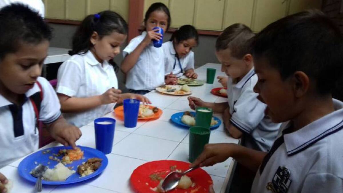 Informe sobre el PAE en el reinicio de clases en Quindío