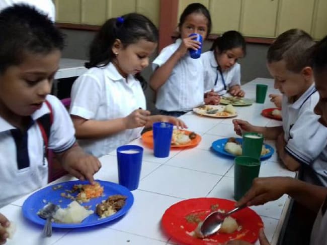 Informe sobre el PAE en el reinicio de clases en Quindío