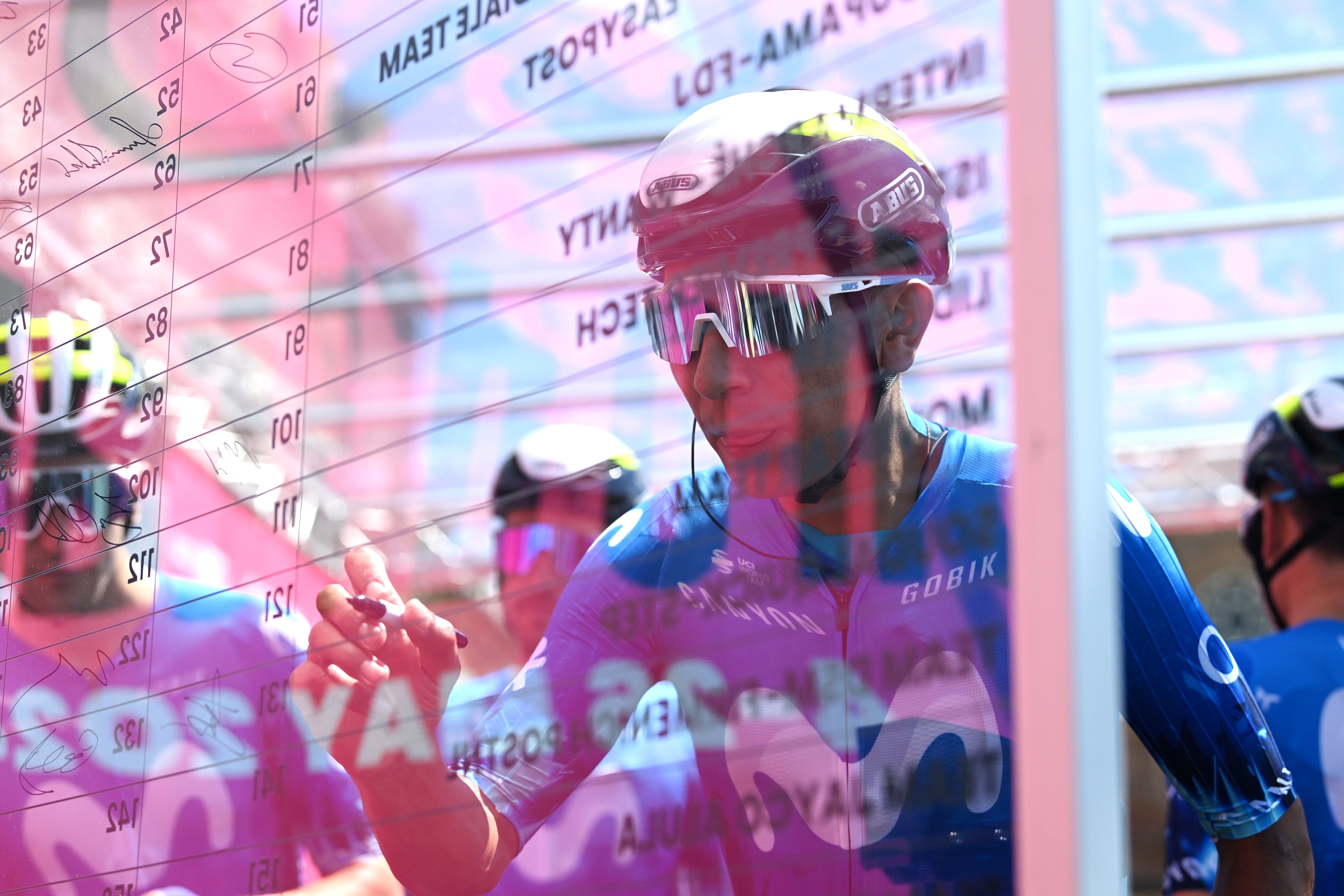 Nairo Quintana en la previa de la primera etapa del Giro de Italia 2024.  (Photo by Dario Belingheri/Getty Images)