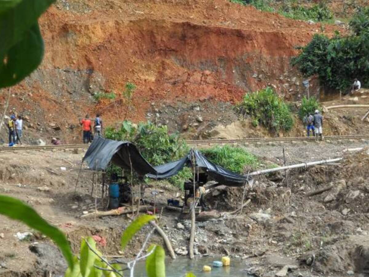 En los últimos 30 años la actividad minera en Cundinamarca ha sido desaforada: CAR