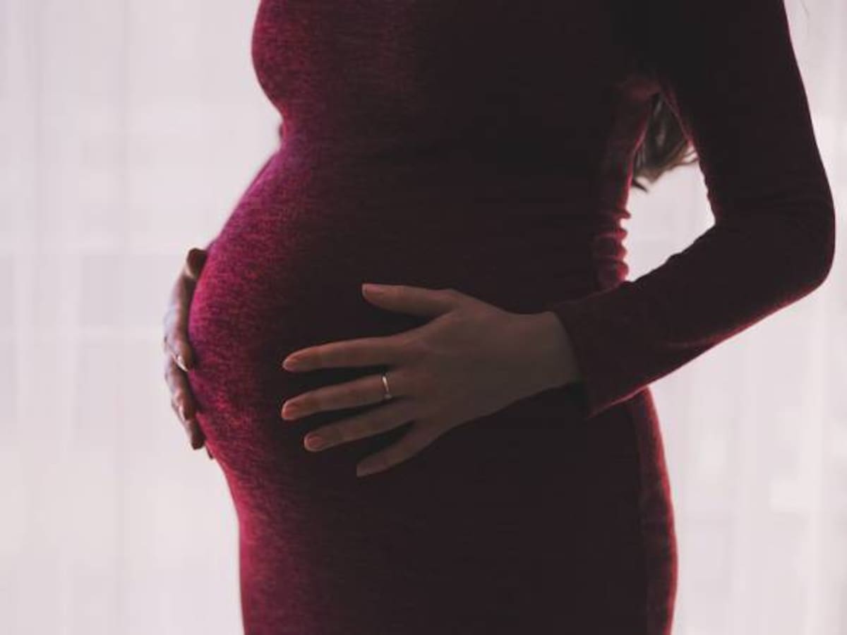 Avanza en el Congreso de Colombia ley para ampliar licencia de maternidad