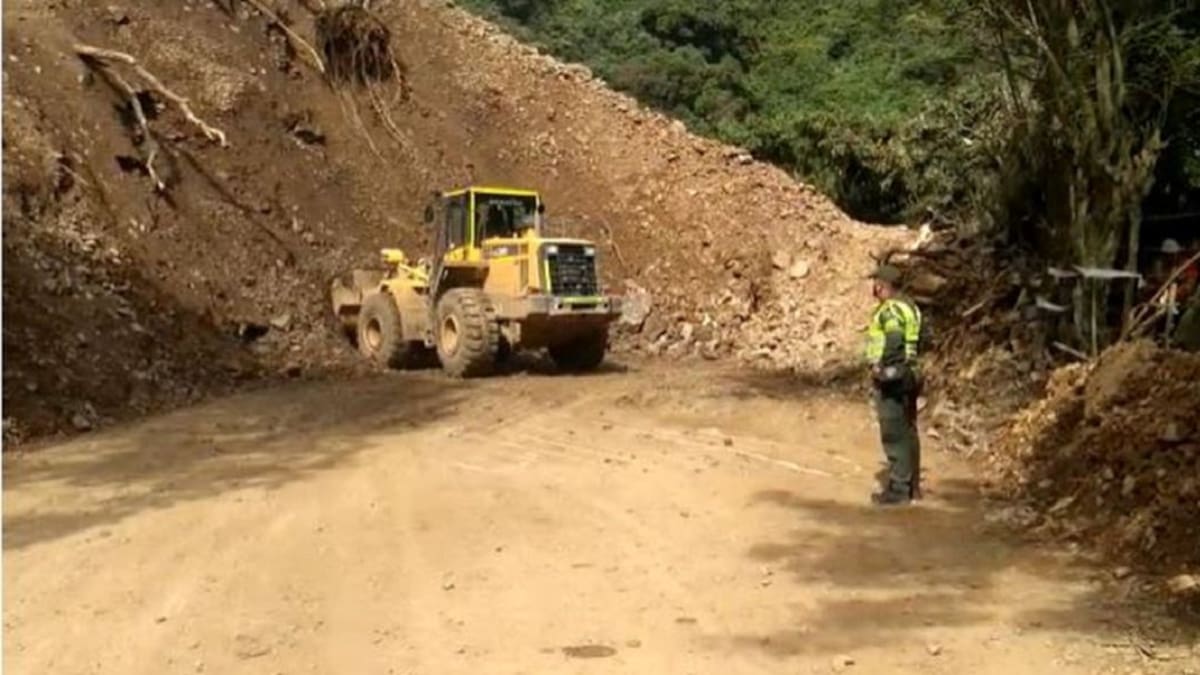 El viernes se habilitaría el paso en el derrumbe del Suroeste de Antioquia