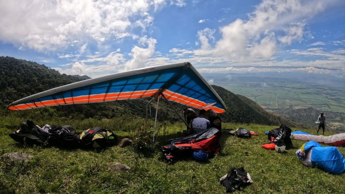 Parapentismo, un deporte para disfrutar al norte del Valle